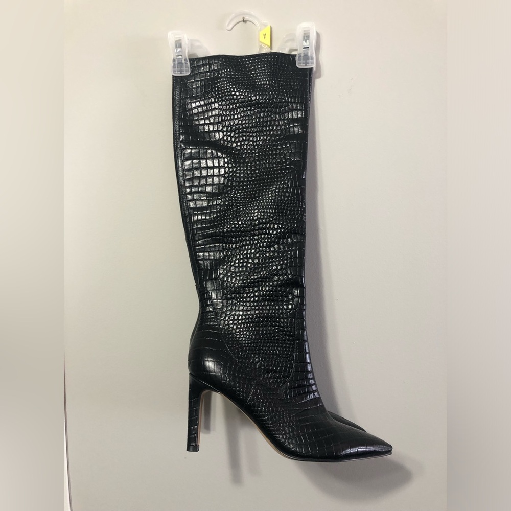 Nine West NEW leather black high heels size 7,5M.